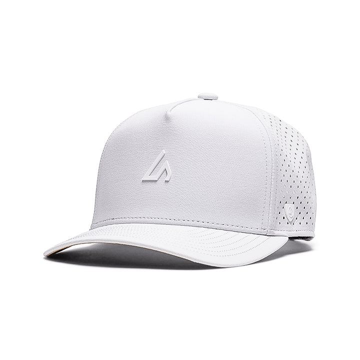 Suay Apex 5-panel snapback hat in White - front view