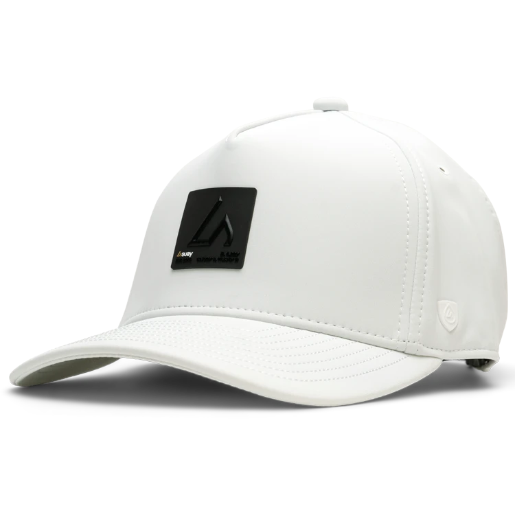 Suay Apex Toasty fleece-lined 5-panel snapback hat in White - front view