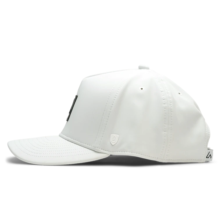 Suay Apex Toasty fleece-lined 5-panel snapback hat in White - back view