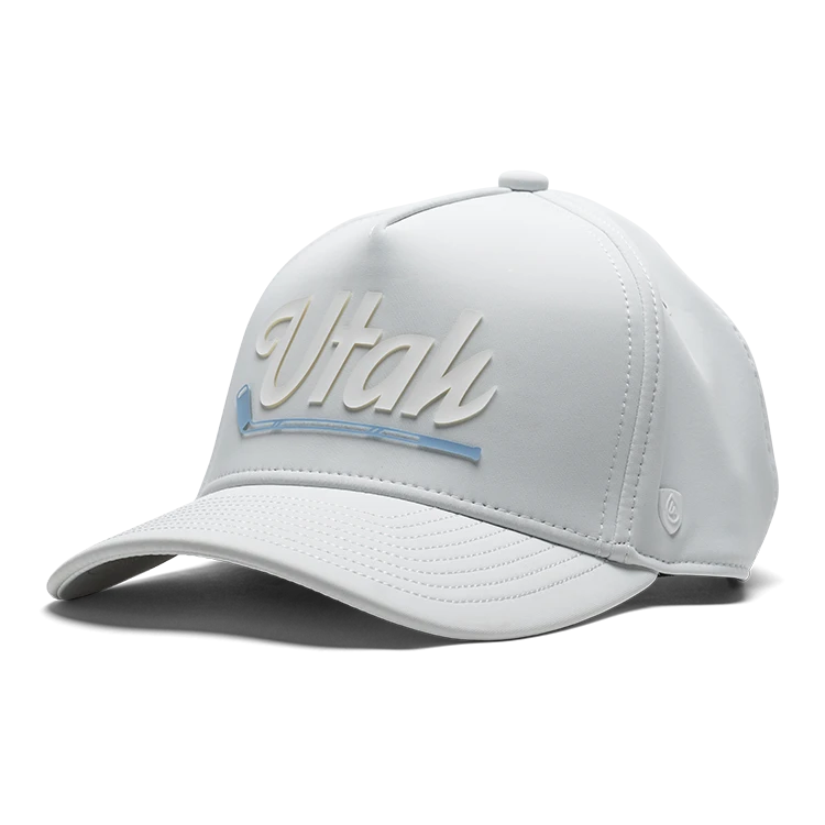 Suay Apex Toasty fleece-lined 5-panel snapback hat in White - front view