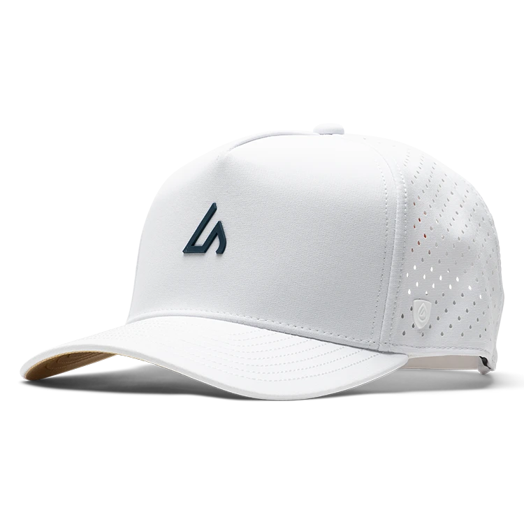 Suay Apex 5-panel snapback hat in White / Navy - front view