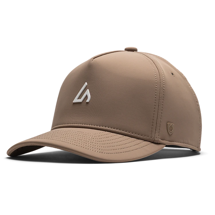 Suay Apex Toasty fleece-lined 5-panel snapback hat in Dune / White - front view