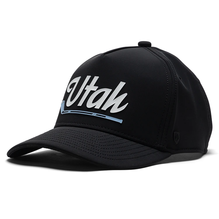 Suay Apex Toasty fleece-lined 5-panel snapback hat in Black - front view